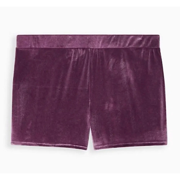 Torrid Women’s Plus Size 1X High Waisted Purple Velvet Shorts - Picture 4 of 7